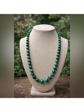 Vintage Genuine Green Malachite Stone Graduated Necklace Arizona 22in 52 Beads
